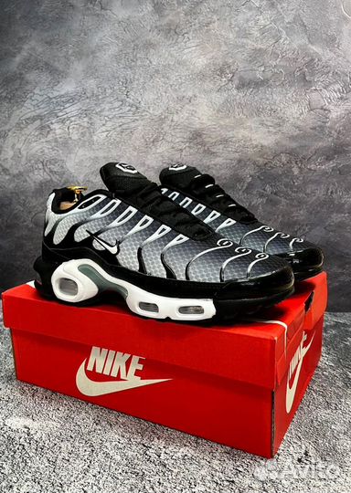 Кроссвоки Nike Air Max Tn Plus
