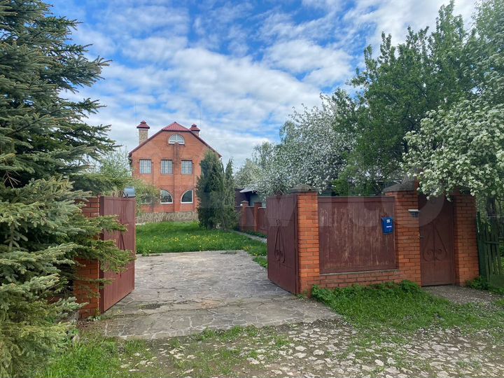 Дом 290 м² на участке 10 сот.