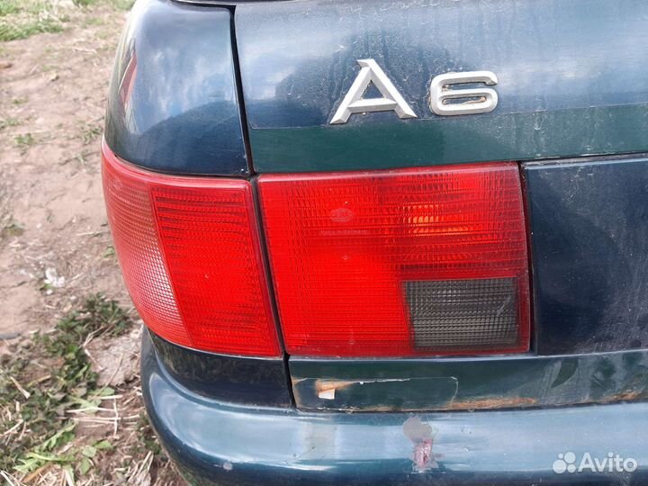 Фонарь задний Audi 100 A6 С4 универсал левый
