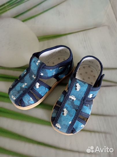 Сандалии текстильные