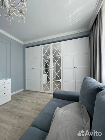 Шкаф распашной с Зеркалом