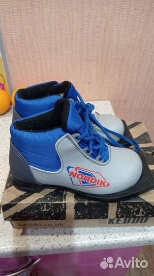 Лыжные ботинки