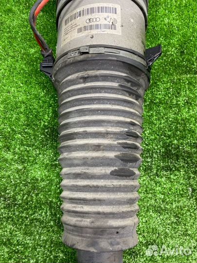 Амортизатор передний Audi A8 D4 CGW 2011