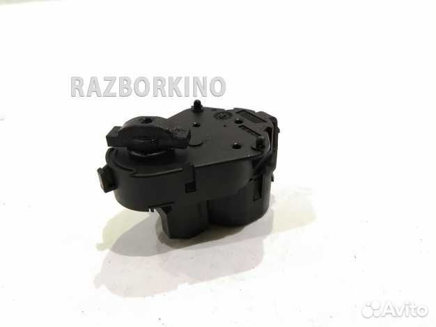 Моторчик заслонки печки 64116935442