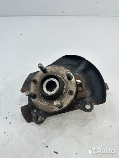 Hyundai Accent кулак передний правый поворотный