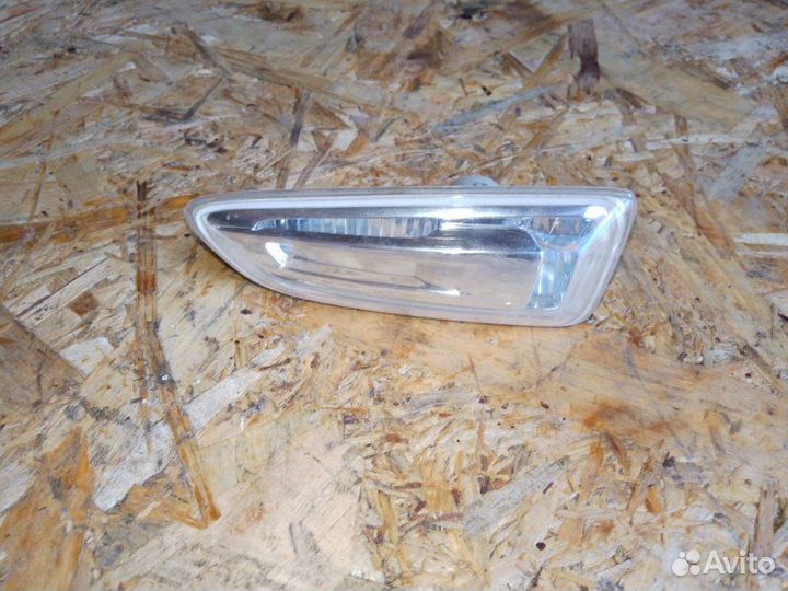 Повторитель поворота в крыло левый Opel Astra J