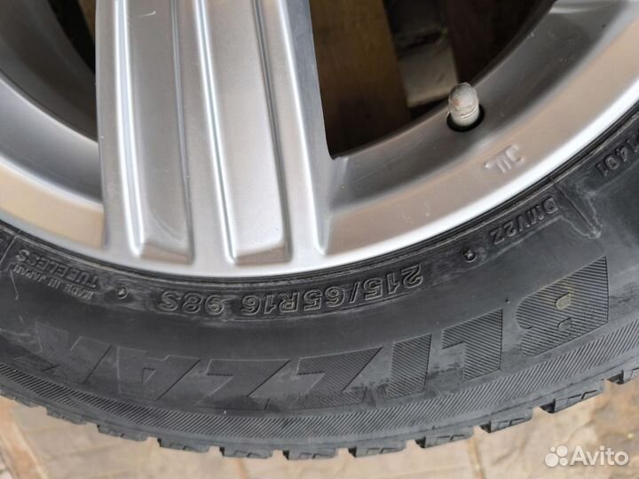 Резина с дисками зимняя. Р16