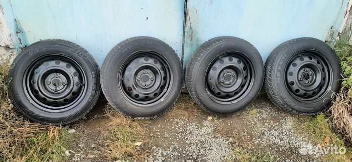 Колеса в сборе r15 зимние 4 100