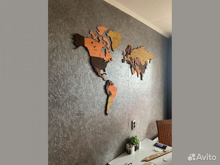 Карта мира из дерева от