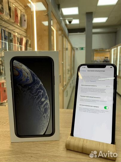 iPhone Xr, 64 ГБ