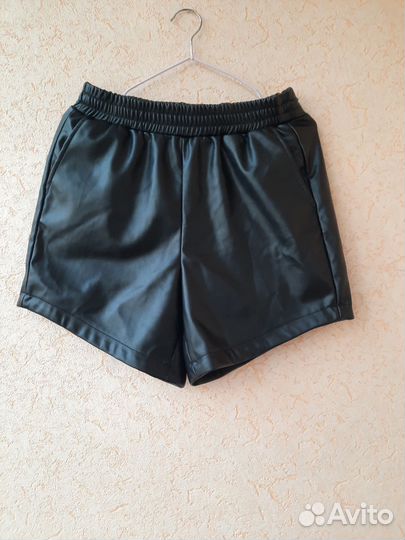 Шорты новые демисезонные