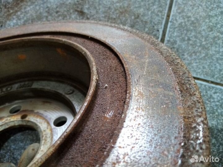 Диск тормозной не вентилируемый задний левыйправый