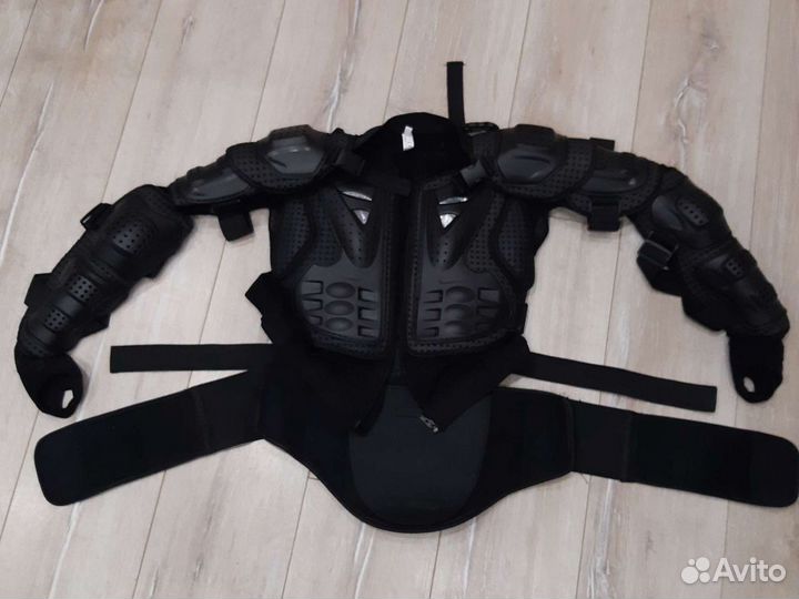 Защита тела новая разный размер