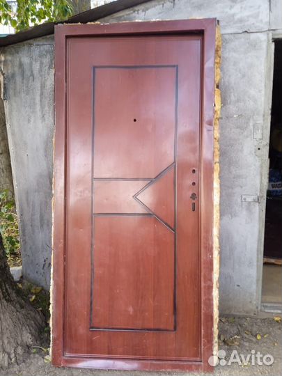 Дверь входная