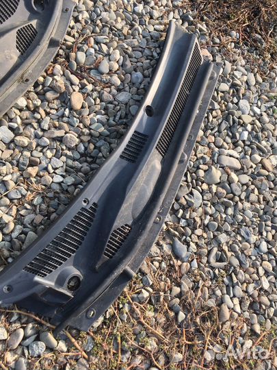 Toyota RAV4 II 2002 жабо часть под дворники