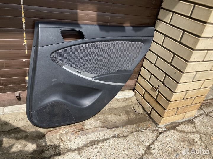 Обшивки дверей Hyundai Solaris под 4стеклопод