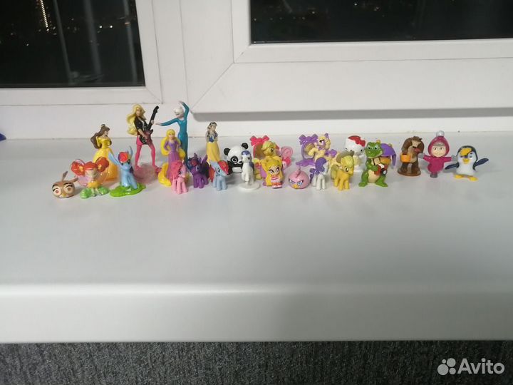 Игрушки из Киндера и Чупа Чупс