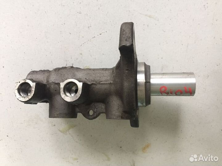 Цилиндр тормозной главный Киа Рио Kia Rio 4