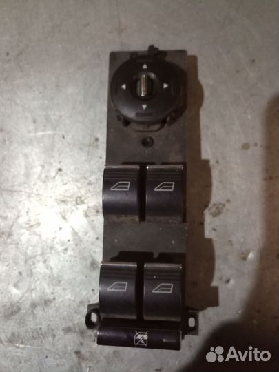 Блок управления стеклоподъемниками