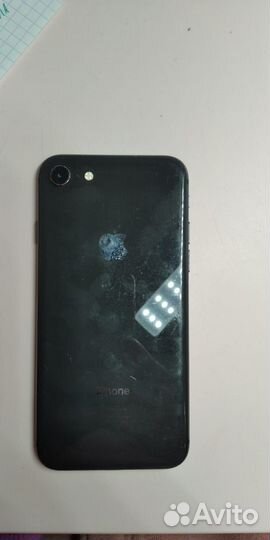 iPhone 8, 64 ГБ
