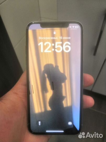iPhone X, 64 ГБ