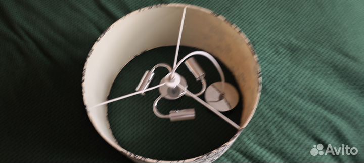 Люстра с абажуром