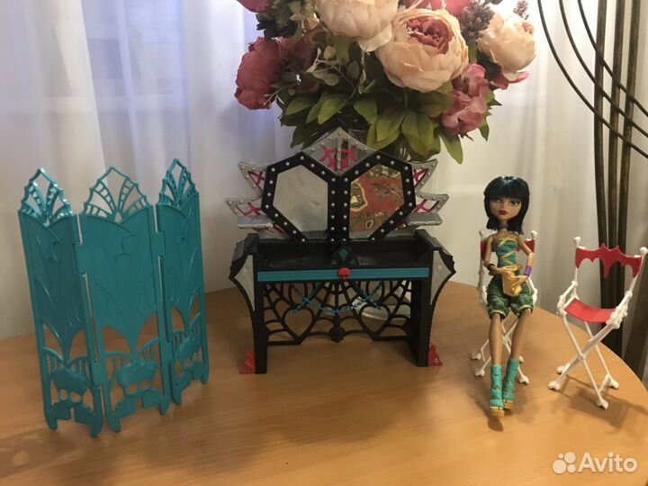Мебель для кукол монстр хай