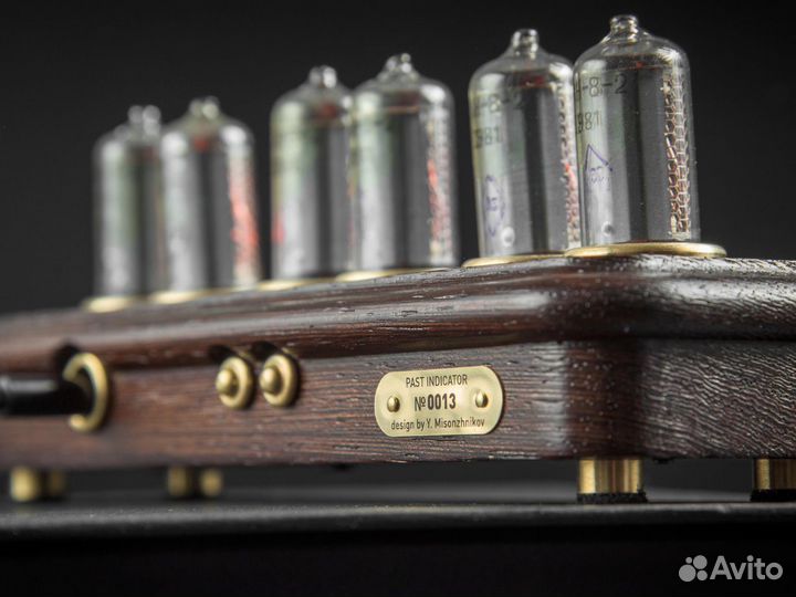 Ламповые часы Восток-4 Black