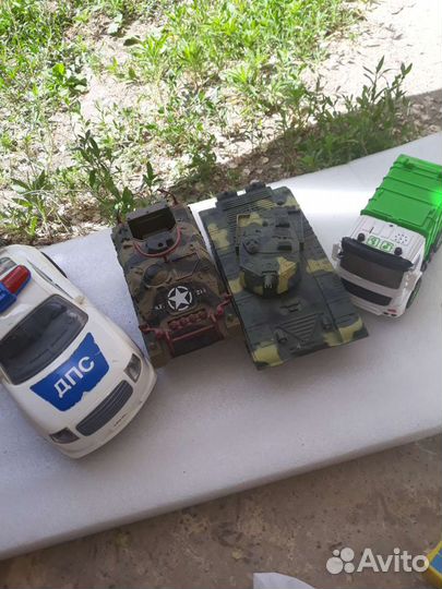 Игрушки,машинки и другое