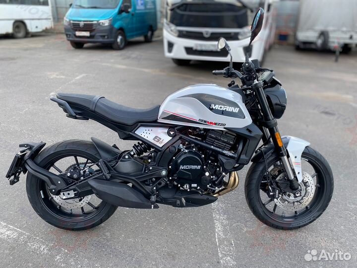 Дорожный мотоцикл новый Moto Morini Seiemmezzo STR