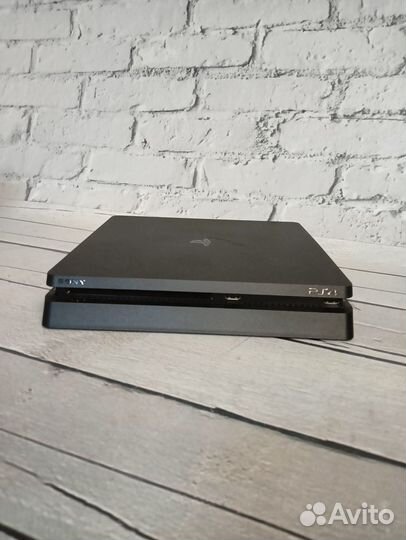 Sony PS4 Slim 500Gb + MK11 + Подставка