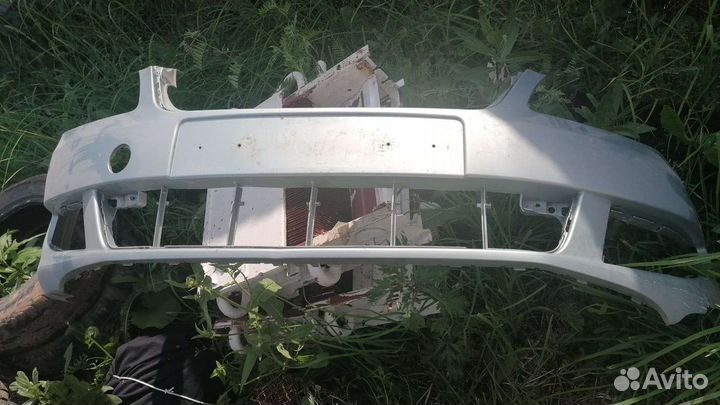 Передний бампер на Шкода фабия 2
