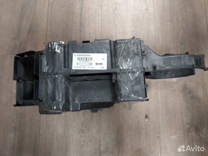 Корпус мотора печки Mercedes S 500 4Matic W221 273