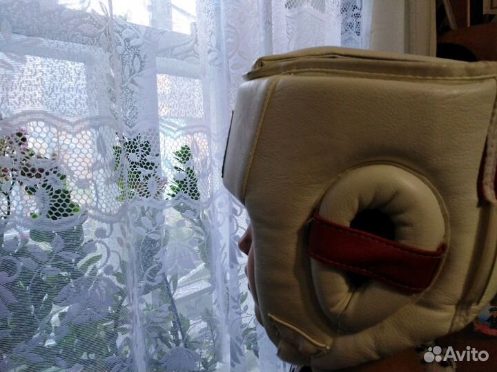 Продам шлем для единоборств