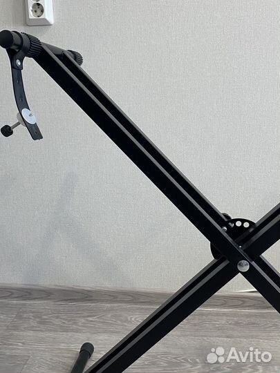 Стойка для фортепиано