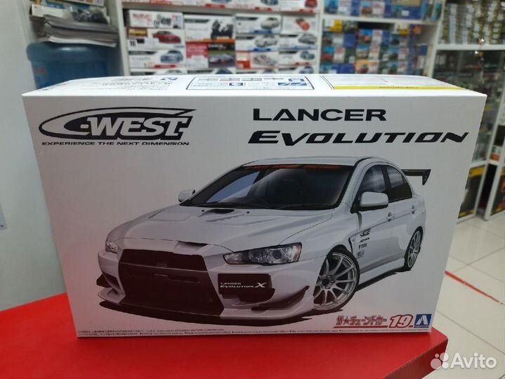05897 Mitsubishi Lancer Evolution X C-West 1:24 Ao