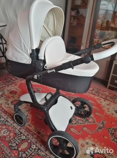Продам детскую коляску 2 в 1