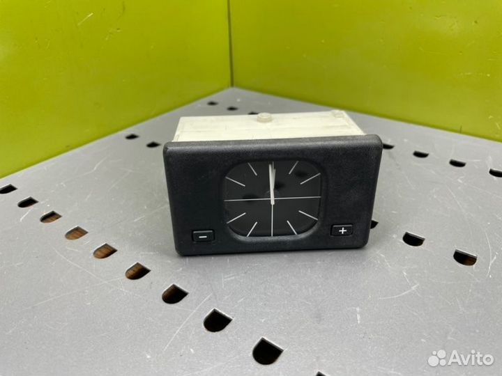 Часы Bmw 5 E34 M50B20 1992