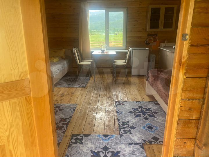 Дом 10 м² на участке 16 сот.