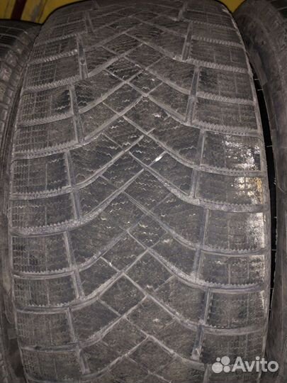 Pirelli Ice Zero FR 225/45 R17