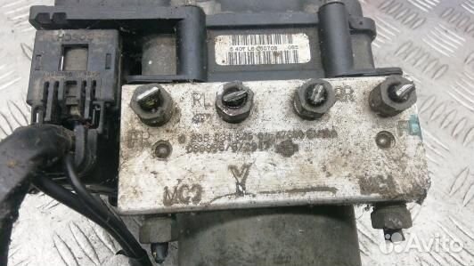 Блок ABS nissan tiida C11X (CDN32KW01)