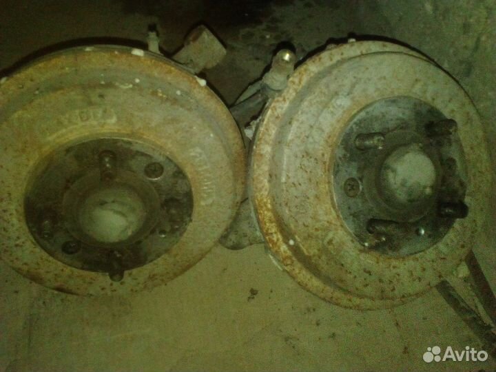 Заднии кулаки мазда мх-3
