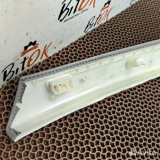 Накладка передней правой стойки BMW f10 f11 серая