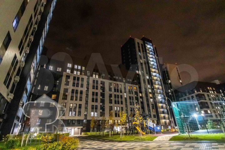 4-к. квартира, 90 м², 4/9 эт.