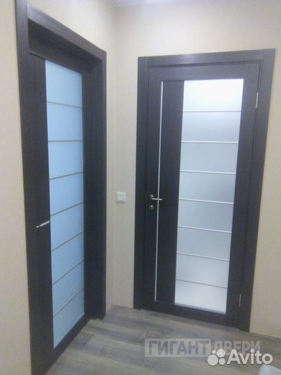 Дверь межкомнатная с молдингами