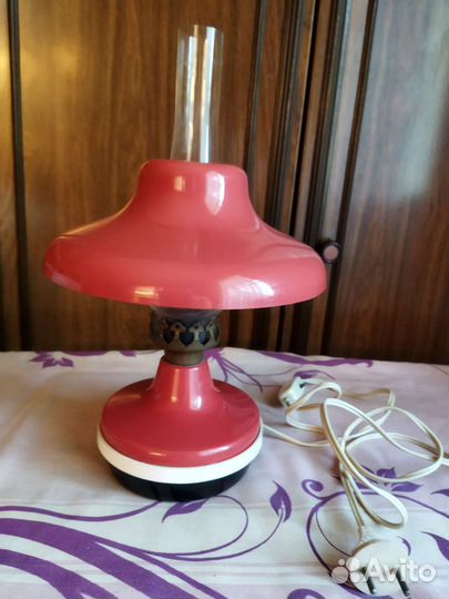 Лампа настольная