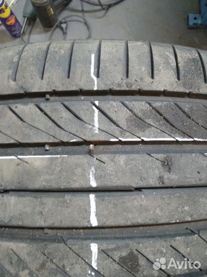 Bridgestone Blizzak DM-V2 245/45 R20 и 275/40 R20 106T