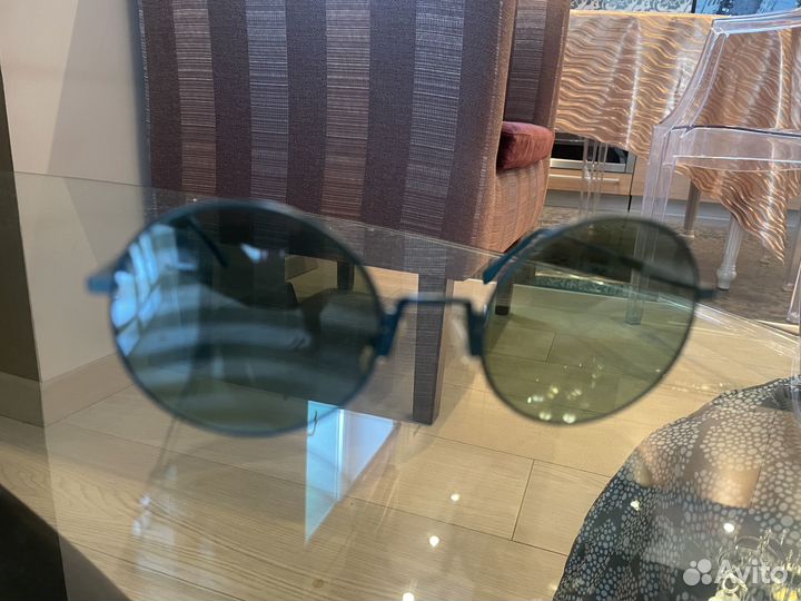 Солнцезащитные очки Fendi