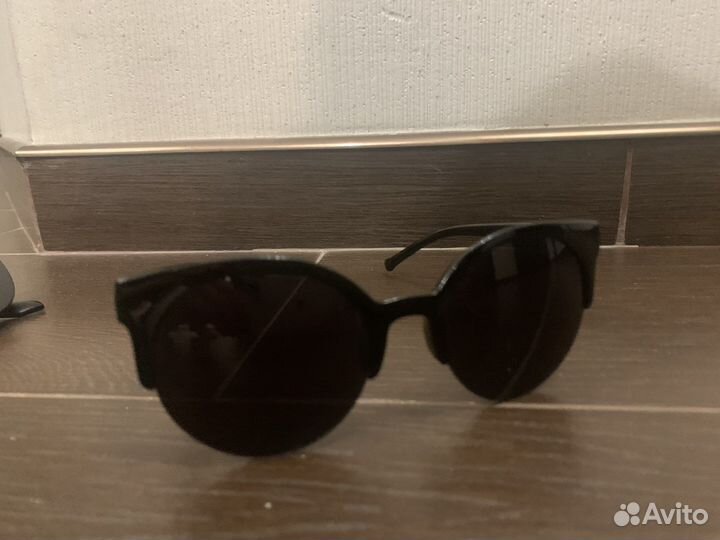 Солнцезащитные очки