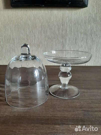 Пирожница стеклянная на ножке